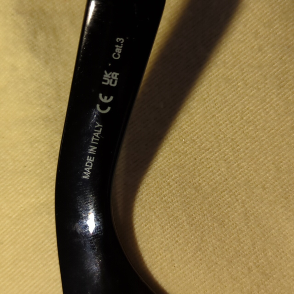 Saint Laurent (YSL) Black Rectangular Sunglasses … - image 12